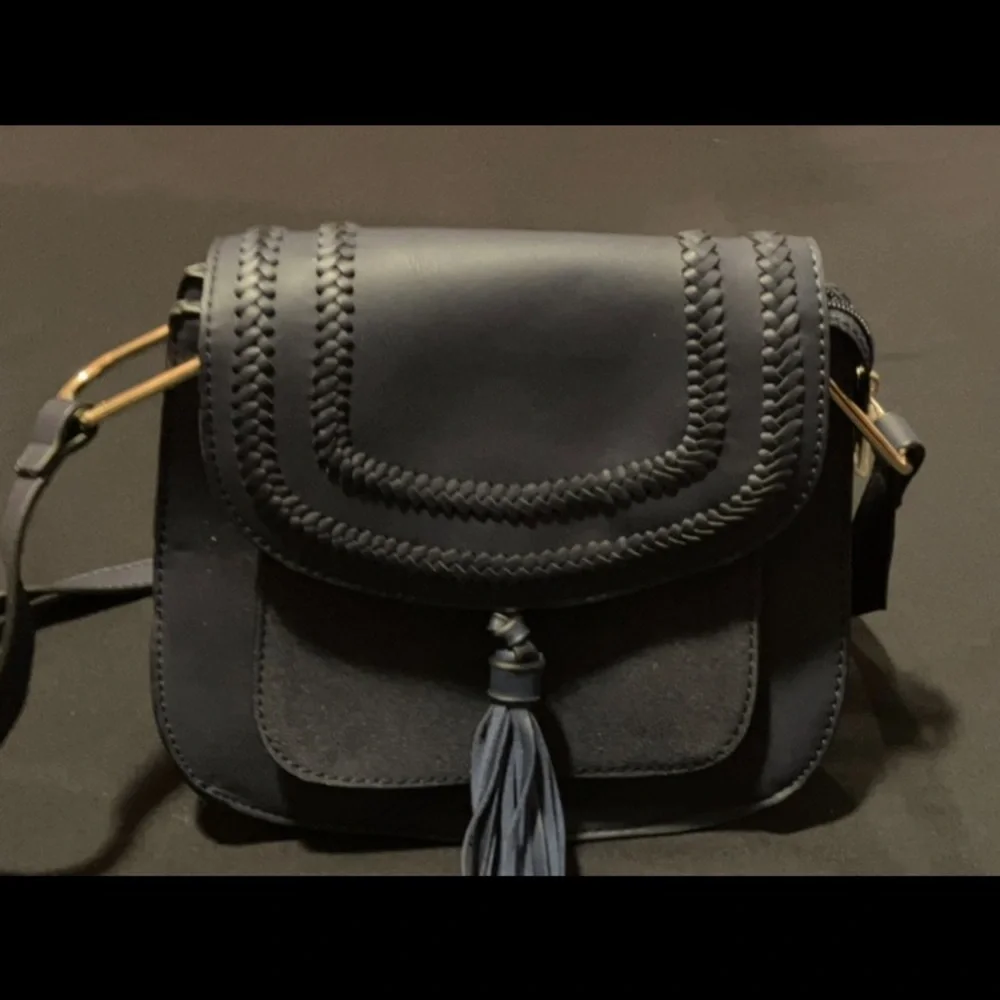 Genuine blue leather designer purse. New and gorgeous - Picture 2 of 5